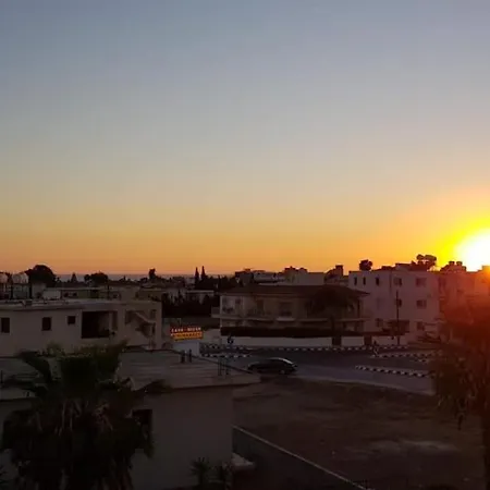 Petras Cozy Nest, 1-bedroom Apt., Paphos-universal דירה *