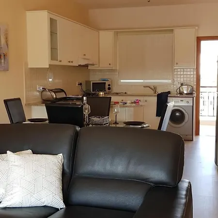Apartament Petras Cozy Nest, 1-bedroom Apt., Paphos-universal