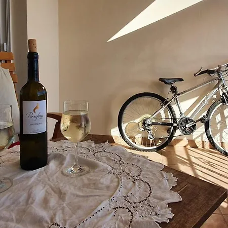 Apartament Petras Cozy Nest, 1-bedroom Apt., Paphos-universal